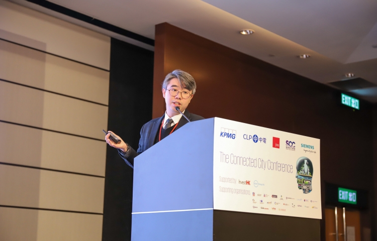 Wisdom Chan, Chief Technology Officer and co-founder of Chain Technology Development, delivered a presentation of "Smart Tech" in The Connected City Conference.
