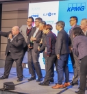 The host took a selfie with the speakers after the sharing session.
